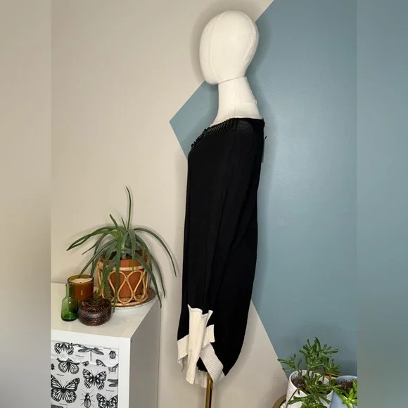 Daniela Drei Italian Merino Wool Asymmetric Sweater Black Cream Beaded Sz L NWT - Picture 3 of 11